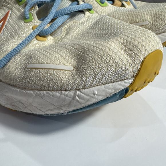 Nike ZoomX Invincible Run Flyknit 2 Men’s Size 12 White Sneakers Shoe DV1745-181 main image 13